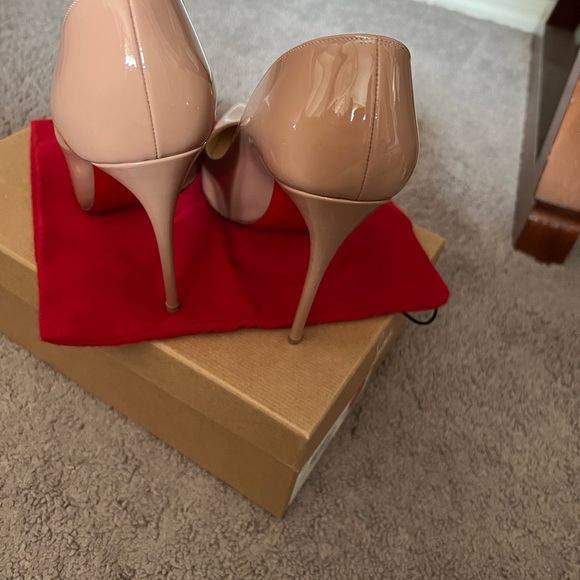 Red bottoms - Picture 4 of 4